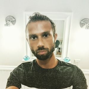 Meet your Posher, Dominic